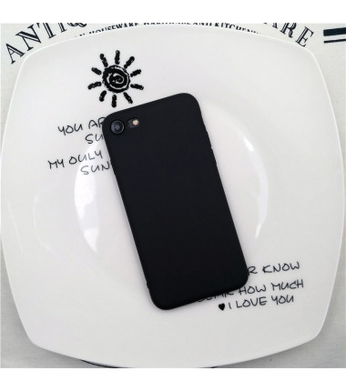 Juodas silikoninis dėklas iPhone 7 Plus