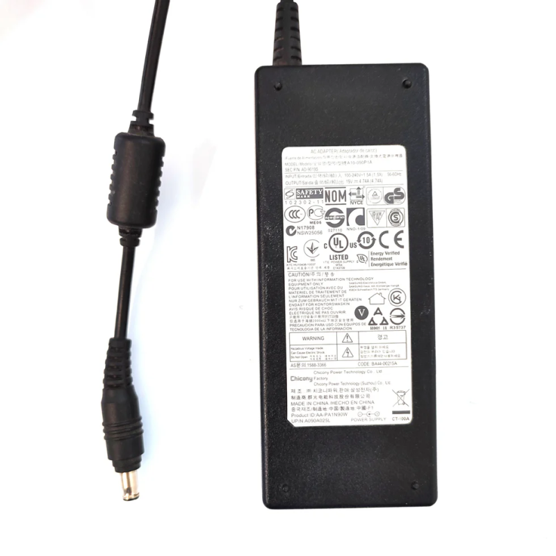 Samsung genuine charger 19V 4.74A 5.5x3.0 90W USED