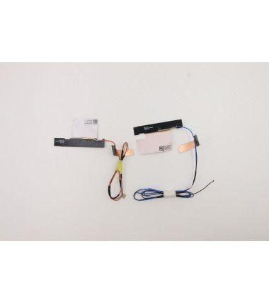 WLAN+WWAN antenna assembly
