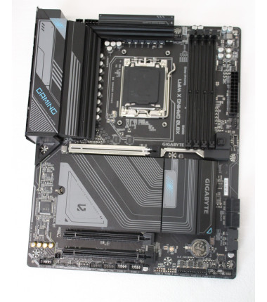 SALE OUT. Gigabyte X870 GAMING X WIFI7 1.0, Processor family AMD, Processor socket AM5, DDR5, Supported hard disk drive inte